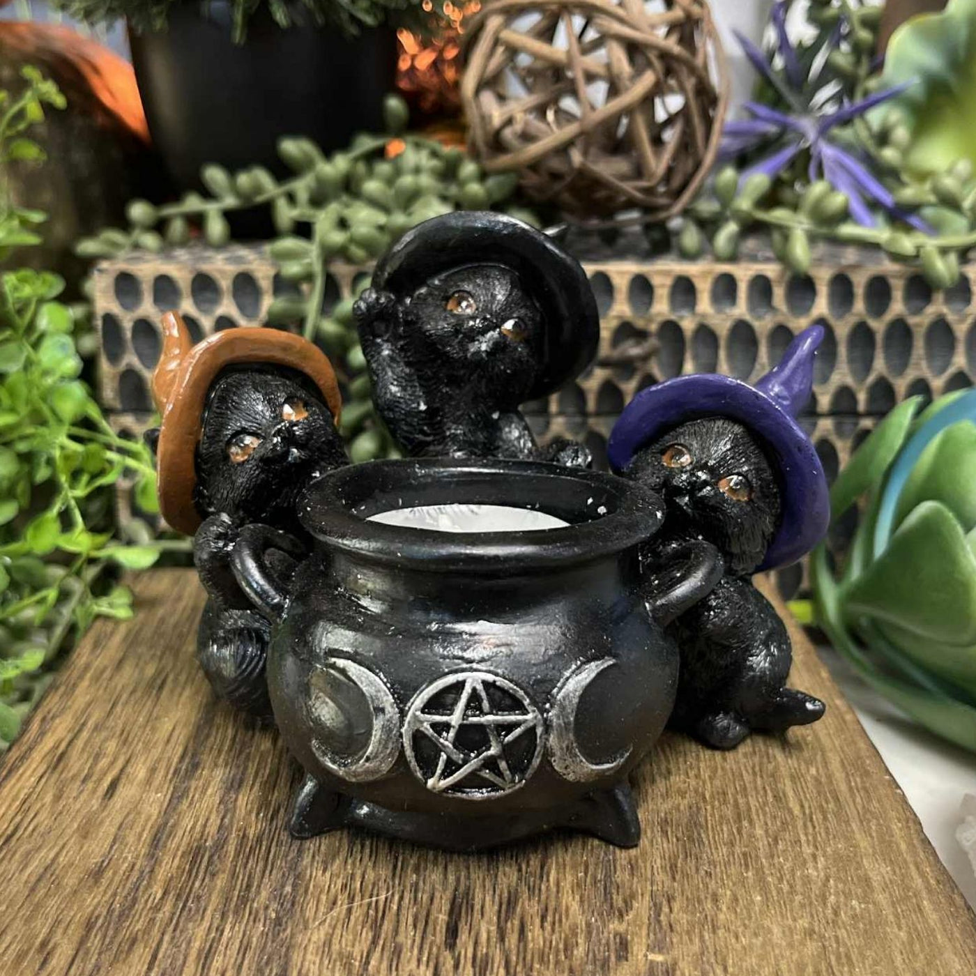 Candle Holder - Black Cat with Cauldron with 4.5" Candle
