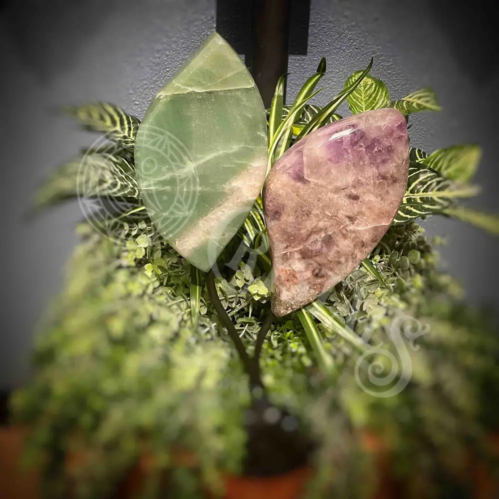 2 Leaf Crystal Art Sculpture -