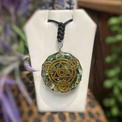 Orgonite Pendant - Green Jasper + Nettles - Greensteel