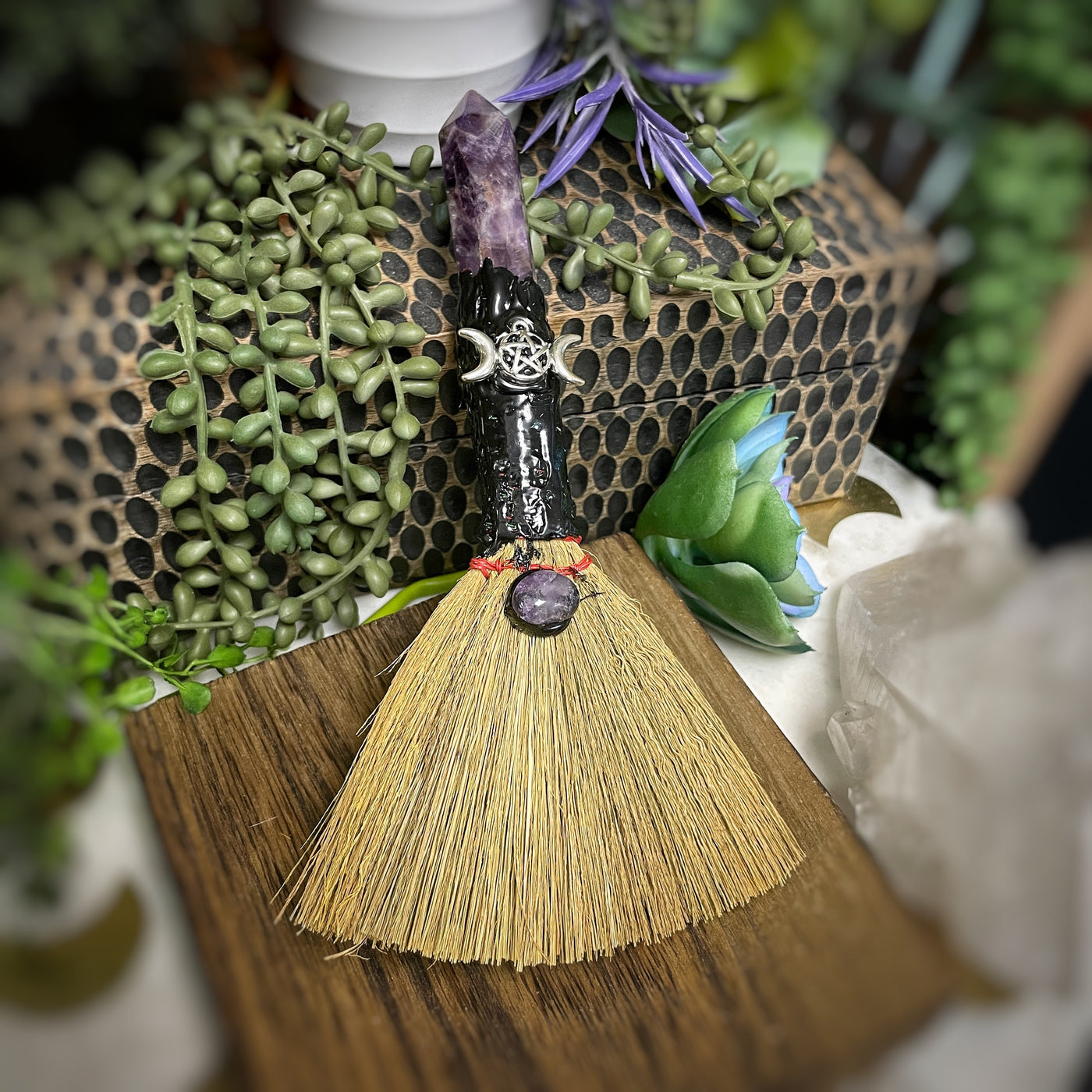 Triple Moon - Wicca - Witch's Broom - Amethyst