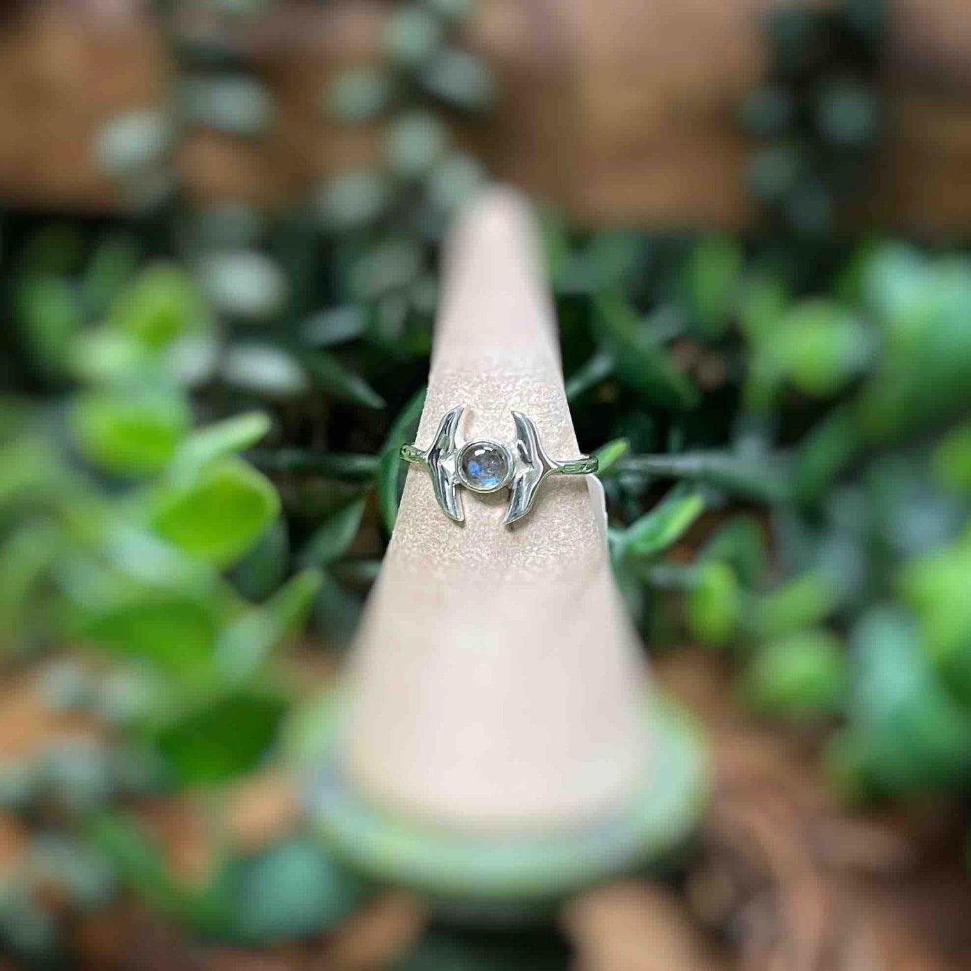 Labradorite / Dolphin Tail - Sterling Silver Ring