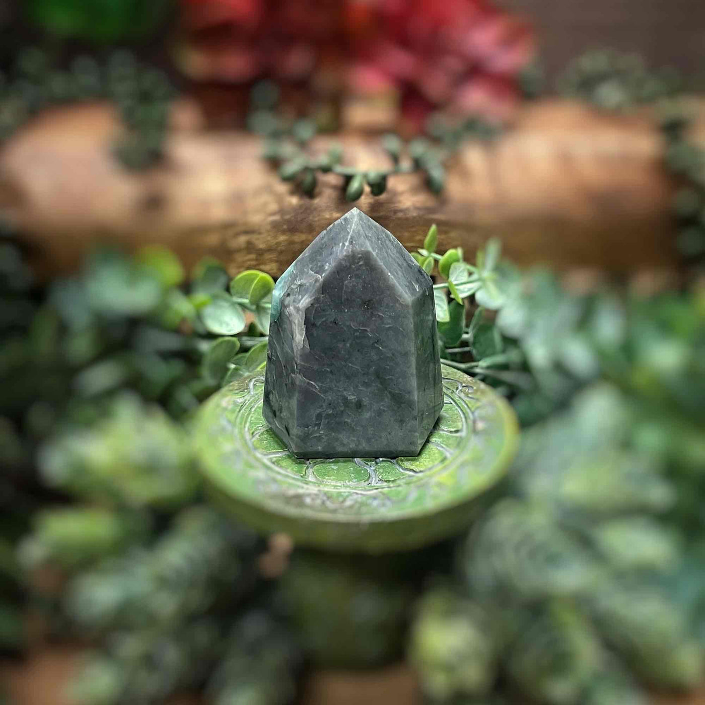 Emerald - Tower, Point, Obelisk - 2.25"