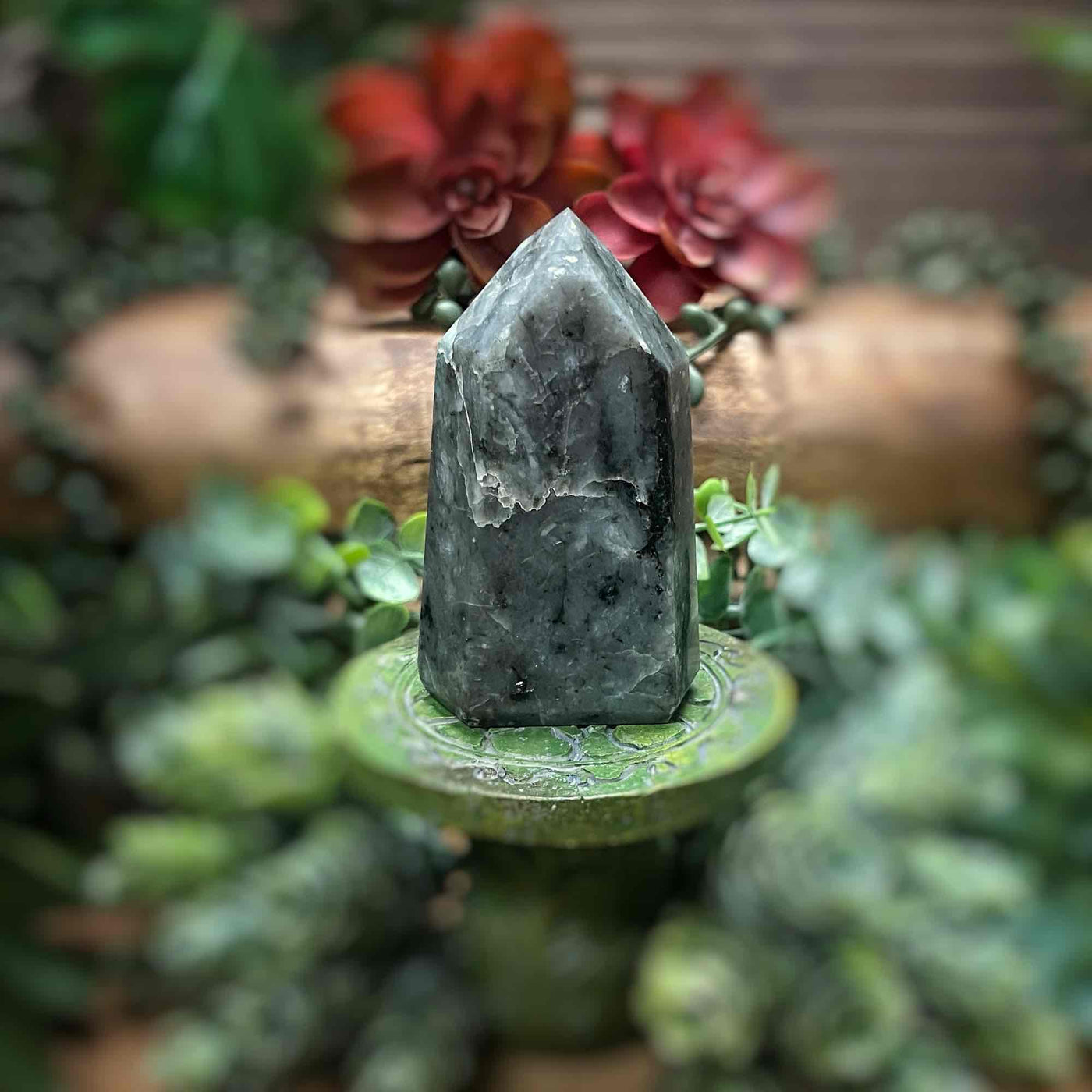 Emerald - Tower, Point, Obelisk - 3.25"