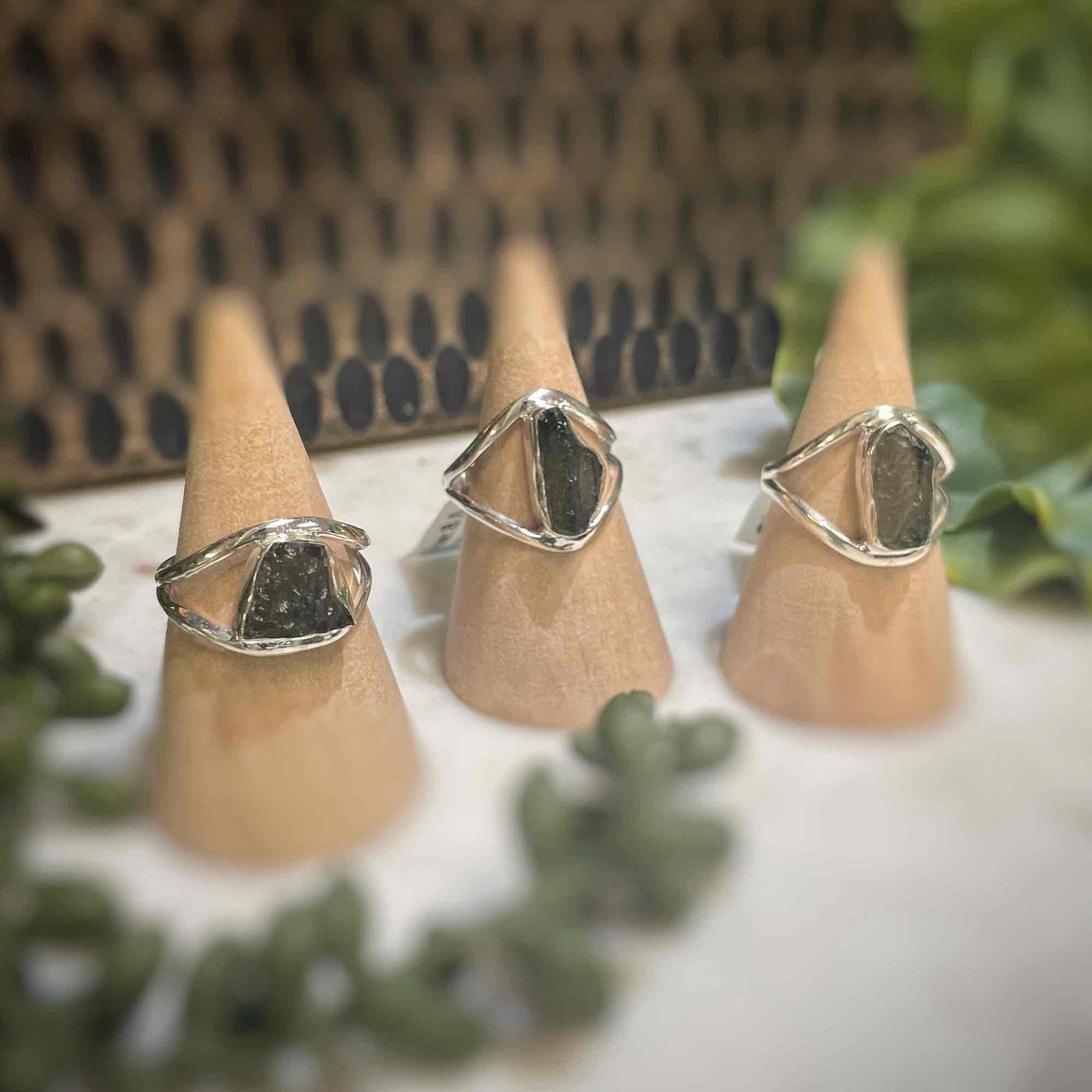 Moldavite, eye shape - Ring