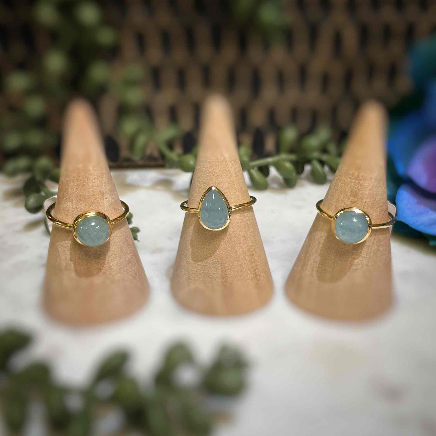 Aquamarine - 18k Gold Ring