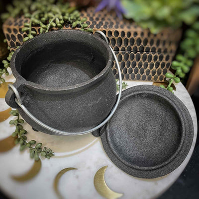 Cauldron Cast Iron - 6.0" - with Lid