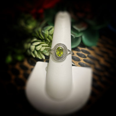 Peridot - Ring: 6