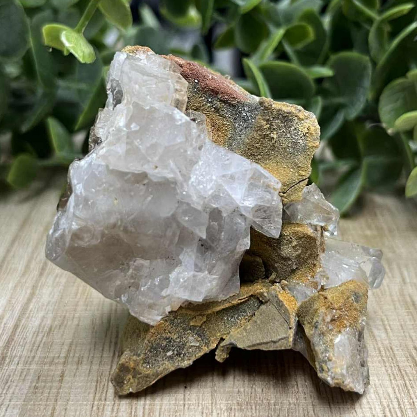 Quartz on Barite - xx182