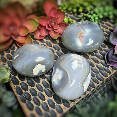 Orca Agate - Palm Stone