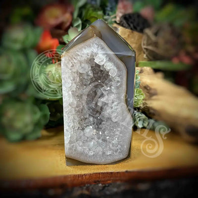 Agate Druzy - Tower Set 11 B643-2.3’ X 4.4’ Crystals