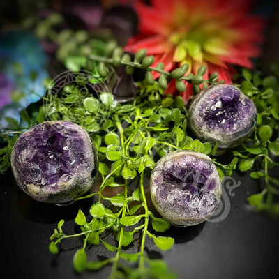 Amethyst - Multi Sizes Sphere/Geode Crystals Sphere