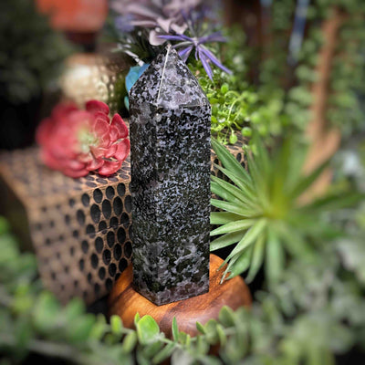 Indigo Gabbro - Points/Towers/Obelisks