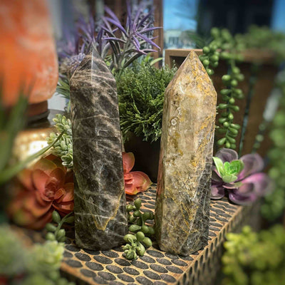 Black Moonstone - Tower, Point, Obelisk