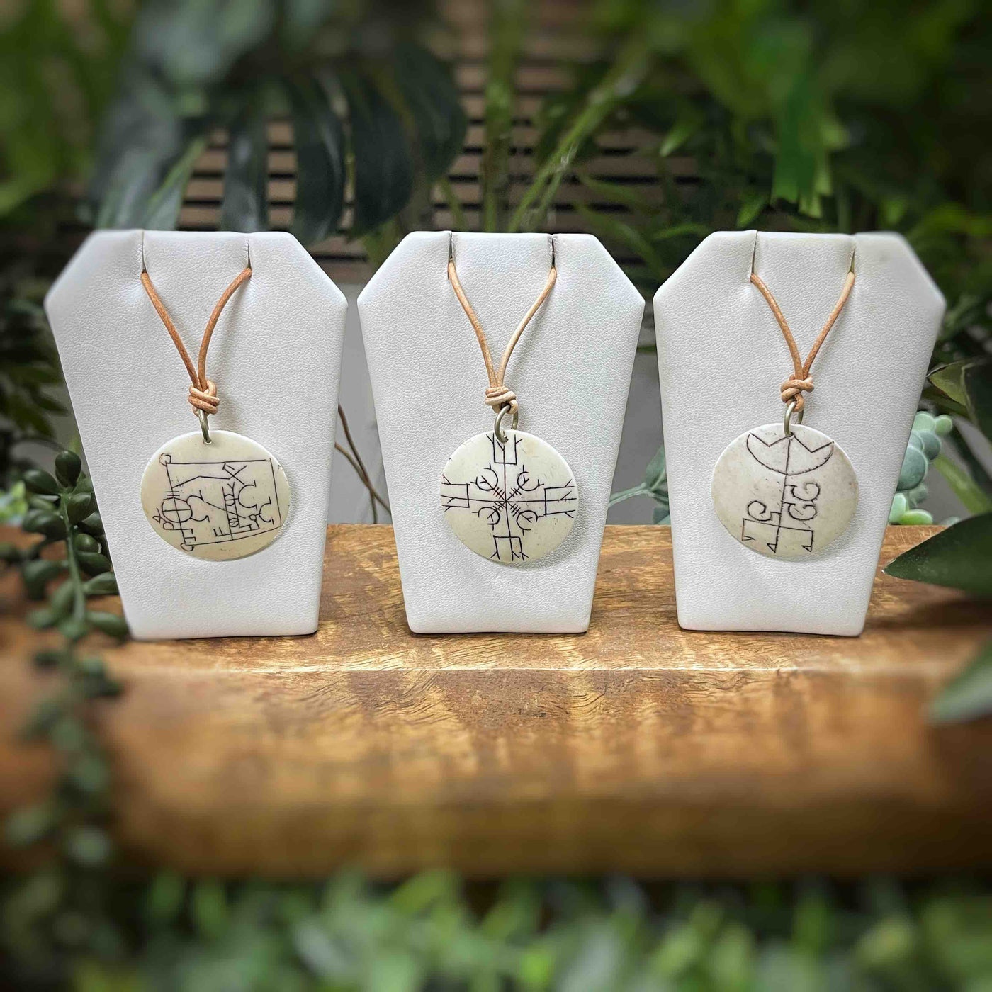 Norse Rune - Necklace - Bone