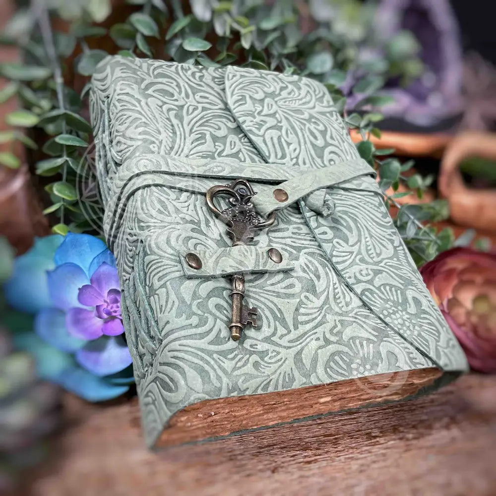 Journal - Leather Multi Choice 7’ Green