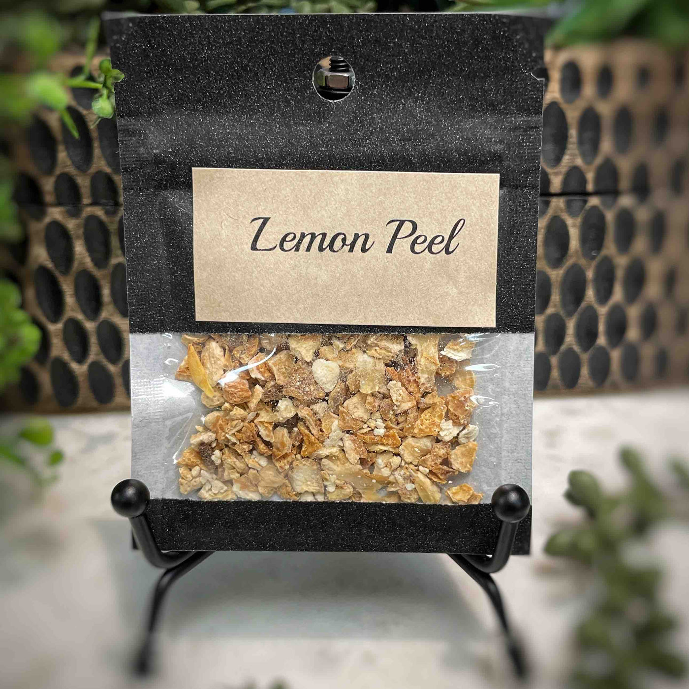 Lemon Peel    -  4g