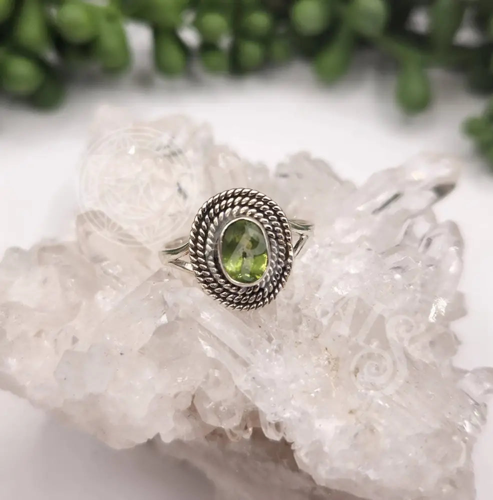 Peridot - Ring: 6 Jewelry Ring