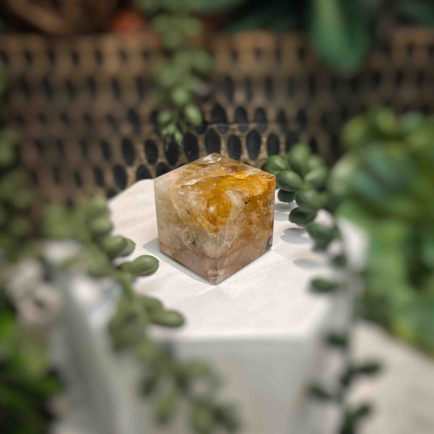 Golden Healer - Cube - 1"