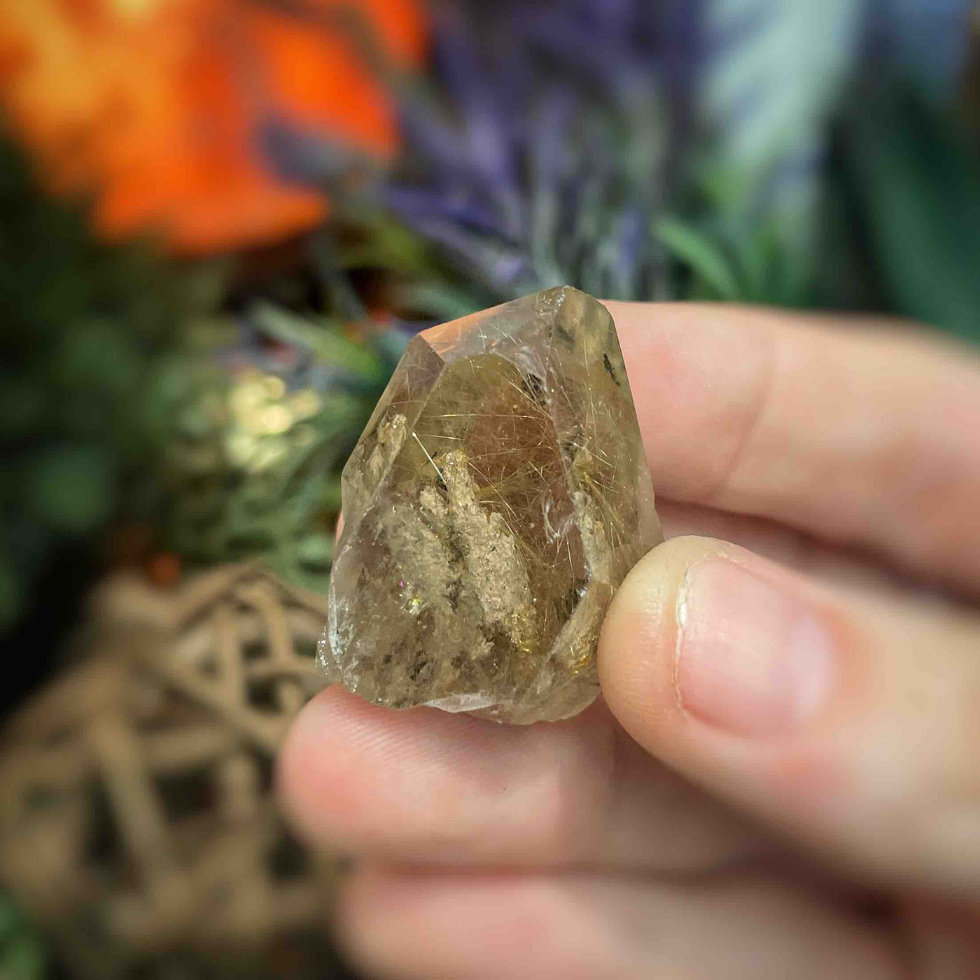 Rutilated Quartz -  Point  - QQ568 - 1"x1.25"