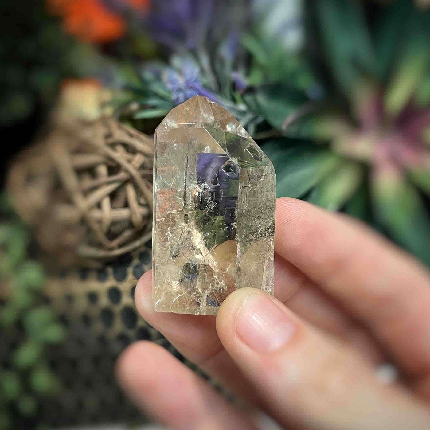 Rutilated Quartz -  Point  - QQ580 - 1.2"x1.9"