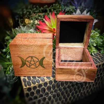 Wooden Velvet Lined Box - 2.5’’X2.5’’ Multi Choice Y395 Triple Moon Ritual Offering